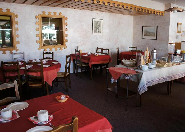 Hotel Adret